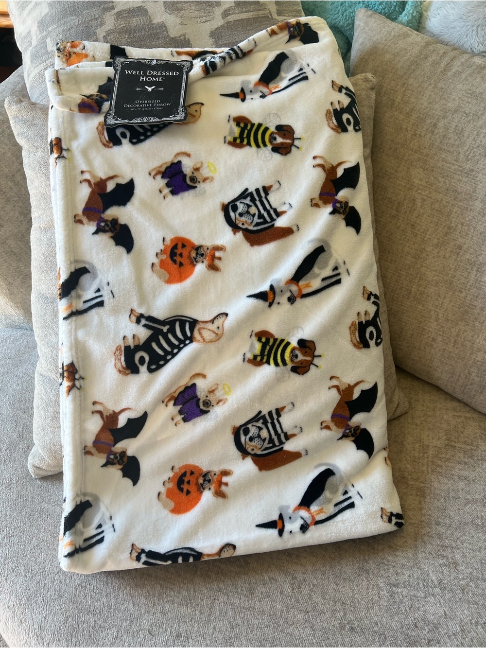 NWT Well Dressed Home Halloween Dressed Up Dogs Blanket 60x70